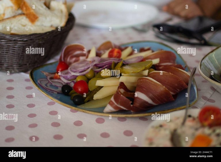 Bacalao con almejas a la marinera