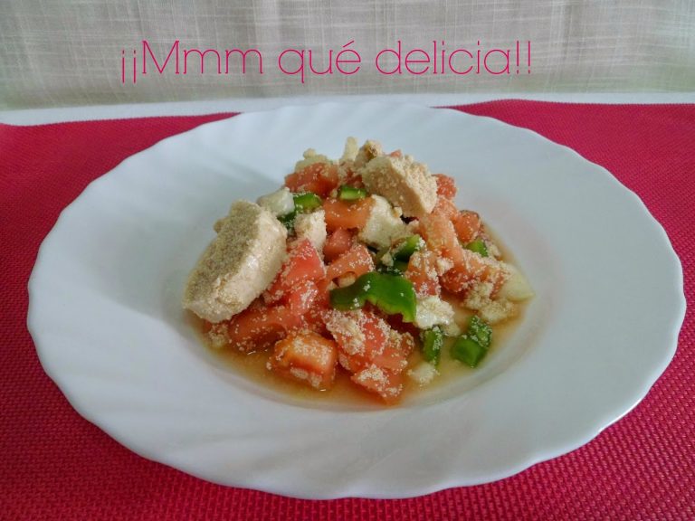 Bacalao Desmigado con Tomate y Huevo