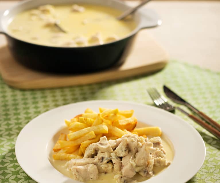 Pollo con Champiñones y Patatas