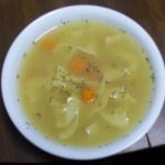 pollo-con-sopa-de-cebolla