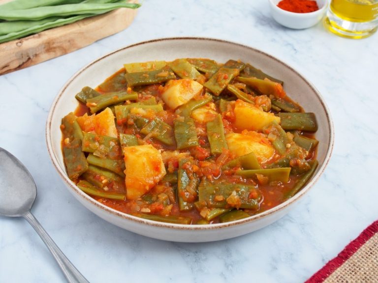 Judías Verdes con Tomate y Atún