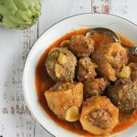 receta-de-patatas-con-carne-y-alcachofas