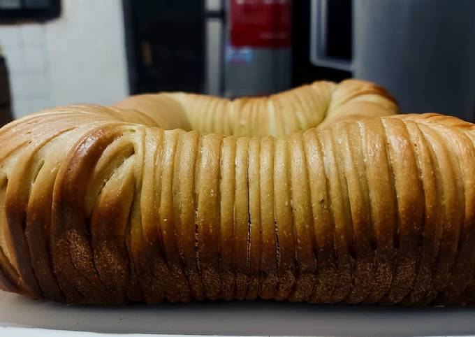 Rollo de Pan de Molde Relleno