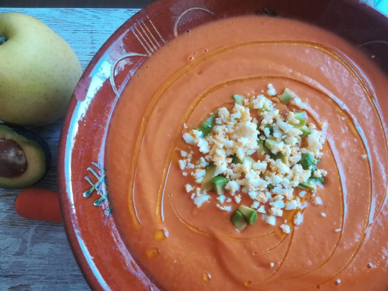 Salmorejo Sin Pan con Huevo