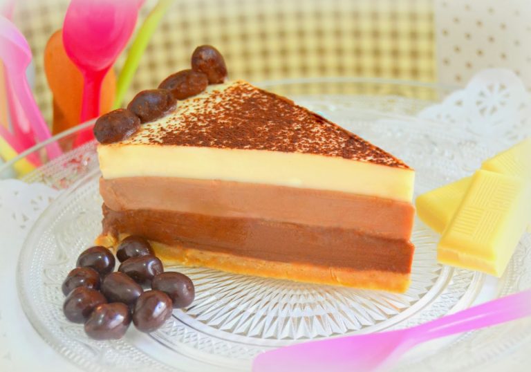 Tarta Tres Chocolates con Gelatina Sin Nata