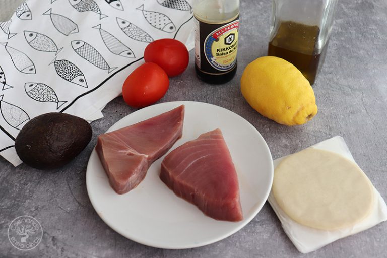 Carpaccio de Tomate y Aguacate