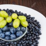 uvas-blancas-frescas-y-deliciosas